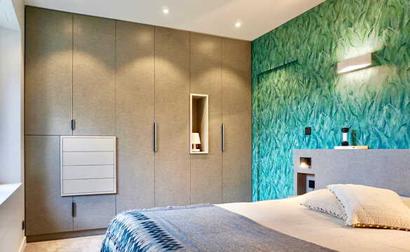 Visuel de couverture du projet L'Elégante